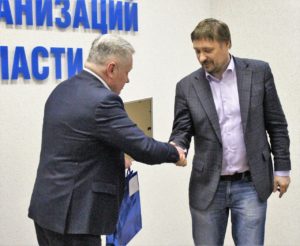 Виктор Красов получил благодарность за благотворительную деятельность во время пандемии